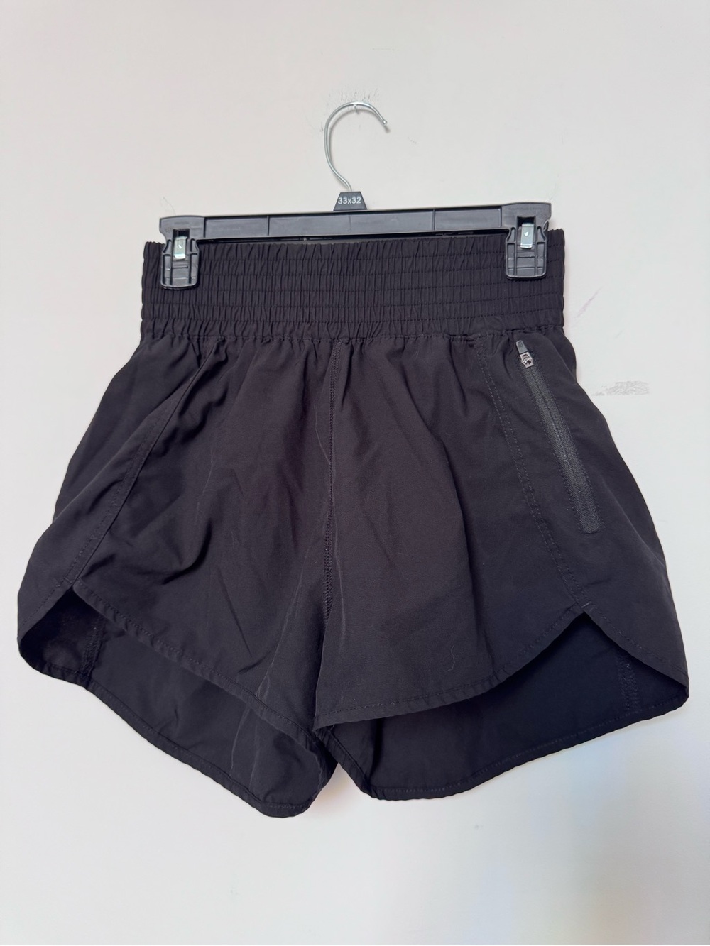 Black High-Wasited Athletic Shorts with Zipper Pocket